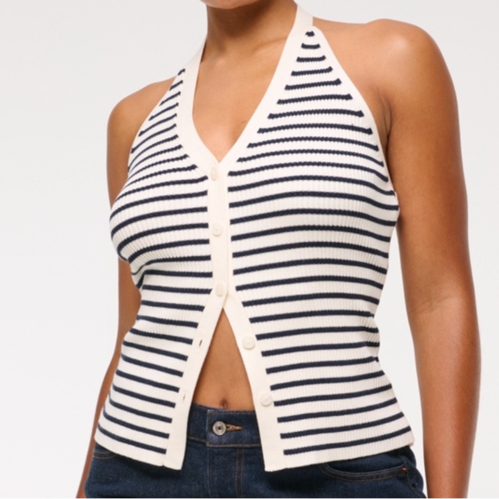ABERCROMBIE AND FITCH - Ribbed Striped Halter Neck Sweater Vest - Women’s Medium